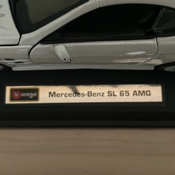 White Mercedes-Benz model SL 65 AMG GUC Arbonne - Picture 6 of 13